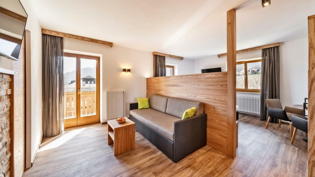 Hotel Garni Sonngart Andrian Bagian luar foto