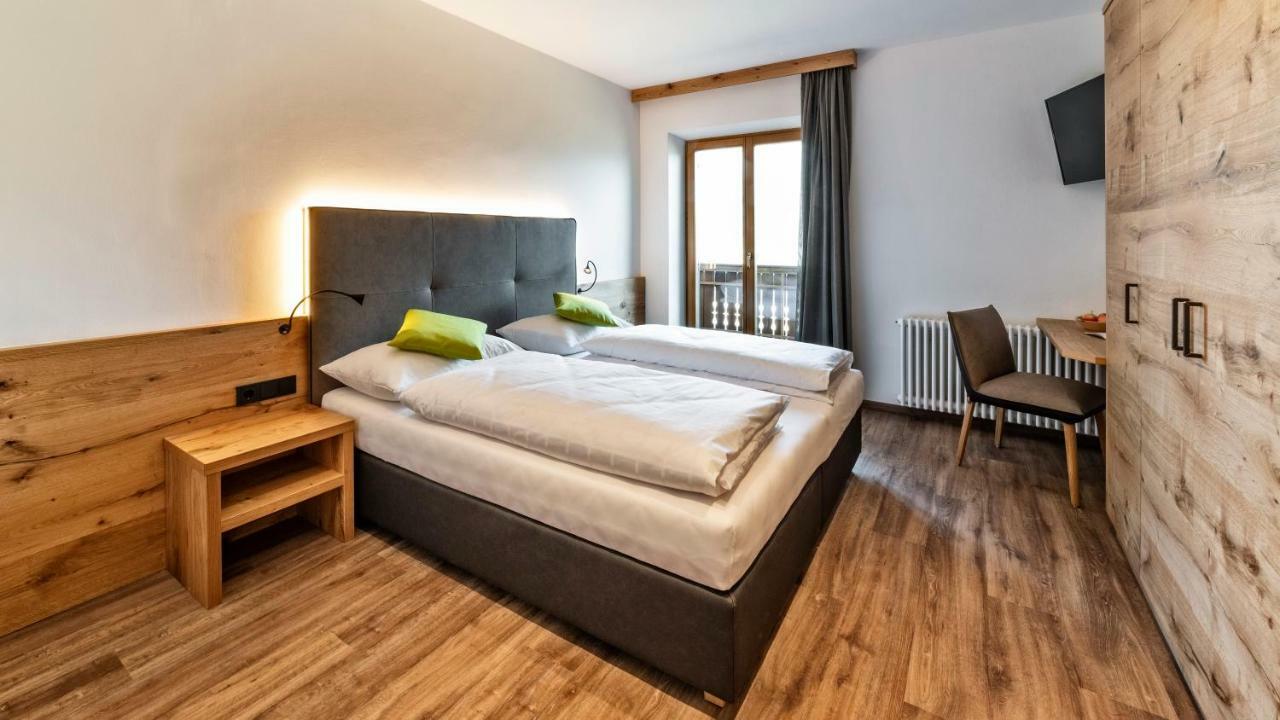 Hotel Garni Sonngart Andrian Bagian luar foto